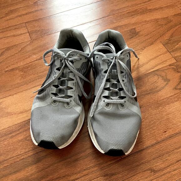 Nike Gray with White Downshifter 8 Running Sneakers Size 9.5 - Picture 1 of 8